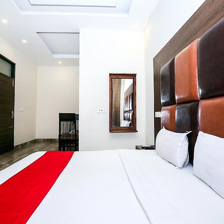 Hotel Woodcrest Zirakpur Chandigarh- Best Family Hotel - Luxurious Rooms - Unit Of Sidham Group Exterior foto